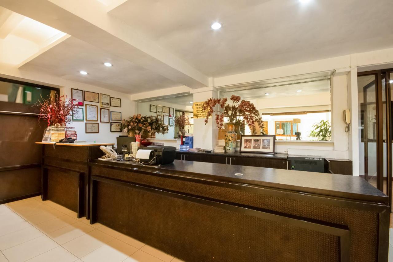 Vaccinated Staff - Oyo 465 Ford'S Inn Cebu Stadt Exterior foto